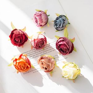 Fleurs décoratives 30 / 100pcs Boîtes à thé de soie de soie artificielle Fake Roses Mariage de Noël DÉCORATIONS DIY BOX BOX BOX POMPOM