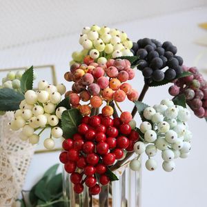 Flores decorativas 35 cabezas de bayas y una rama Mini espuma falsa pequeña simulación flor fruta estambre cereza perla boda DIY regalo B