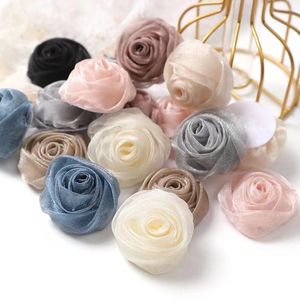 Fleurs décoratives 3d Blossom Rose Fabriqué à la main Bracelet Fleur Fleur de fleur Pull tricot corsage pour cheveux décor de fête de mariage Craft 5pcs