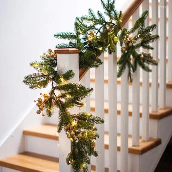 Fleurs décoratives 3m Garlandais de Noël de plante artificielle avec des lumières Pine Pine Branch Decoration Année de cadeaux pour la maison