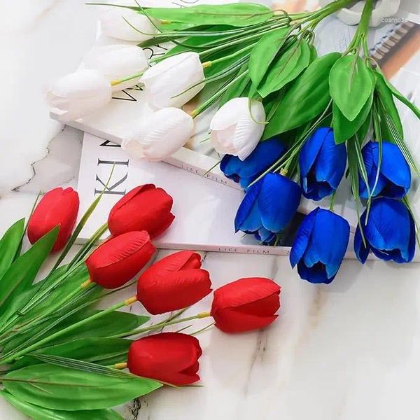 Flores decorativas 3 PCS Tulipanes Artificiales Bouquets Rojo Blanco Blue Faux Silk Tulip Floral para 2024 Suministros de decoración de la fiesta del día de la independencia