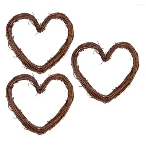 Fleurs décoratives 3pcs Centre de coeur Couronnes Natural Rattan Love Couronne de murs en osier rustique pour la fête de mariage de Noël