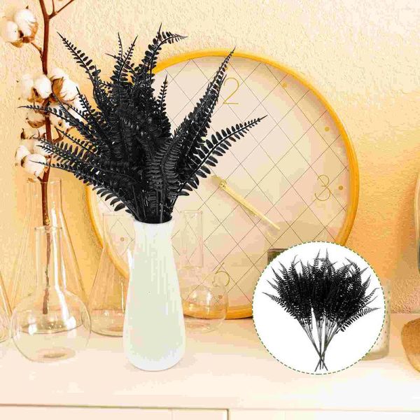 Fleurs décoratives 4 pcs Imitation Plantes en plastique arbuste en plastique Fake Fake Garden Artificial Ferns Party Mother Eucalyptus