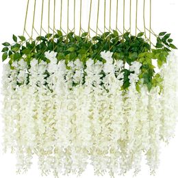 Fleurs décoratives 45 pouces Wisteria Fleur artificielle Vinée de soie broussailleuse Ratta suspendue pour le jardin de fête de mariage Bureau de verdure en plein air