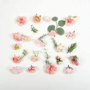 Fleurs décoratives 47pcs Pink Artificial Silk Flower Head Leaf Green Leaf Combo Set pour le corsage de fête de mariage de bricolage Decor Faux