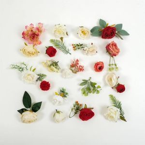 Fleurs décoratives 47pcs Red Mix White Artificial Silk Flower Head Greenery Kit pour bricolage Bouquets Bouquets Party Decor Faux Grab Sac