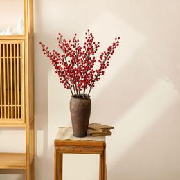 Decoratieve bloemen 4 stks/pack simulatieschuim van rode bessen nepplanten voor huis woonkamer decoratie kunstmatige tak kerstdecor
