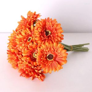 Fleurs décoratives 5 / 10pc Silk artificiel Gerbera Decoration Home Decoration Heads Daisy pour mariage Holding Simulation Garden