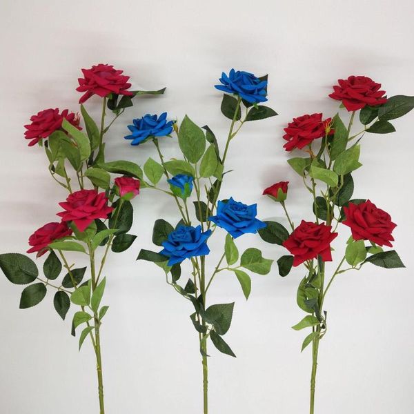 Fleurs décoratives 5 Hesds Single Velvet Roserose Artificielle Bouquet Silk Craft Pour Wedding Car Rose