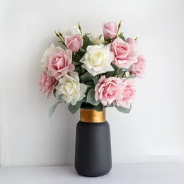 Fleurs décoratives 5 PCS ROSE BUREAU ARTIFICAL PARTI ALESTHÉTÉ LIEK SILK DÉCOR DE TABLE ACCESSOIRES DES MARIAGE DE CHAMP