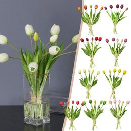 Flores decorativas de 5 piezas Silicona suave Feel Tulip Flower Artificial Bouquet Home Table Decoración Decoración Simul H7Q1