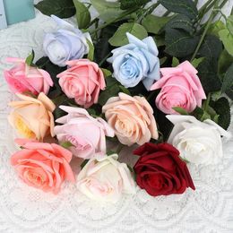 Fleurs décoratives 5 pièces de rose artificielle avec touche hydratante et mariage de la Saint-Valentin à la main Decoration de la maison 43 cm