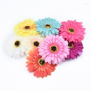 Decoratieve Bloemen 50/100 Stuks Kunstbloem Zijde Gerbera Muur Bruiloft Bruids Accessoires Opruiming Plakboek Home Decor Diy Geschenken Doos