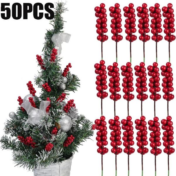 Fleurs décoratives 50 / 1PCS Branches de baies rouges artificielles pour cadeau de Noël Centres de table familiaux Ornements d'arbre XMA Décoration DIY Couronne