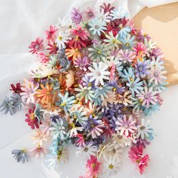 Flores decorativas 500pc 4 cm Fake Silk Daisy Head Party Wedding Wedding Christmas Decoration Diy Candet Candy Candi Artificial