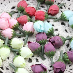 Fleurs décoratives 50pcs 1,2 cm Head Mini Fleur de fleur de soie Roses de thé artificiel têtes pour décoration de mariage Favors Groom Boutonniere