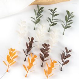 Flores decorativas 50 Uds. Hojas de plantas artificiales DIY pastel caja de dulces guirnalda guirnalda de Pascua fiesta de boda accesorios de decoración del hogar