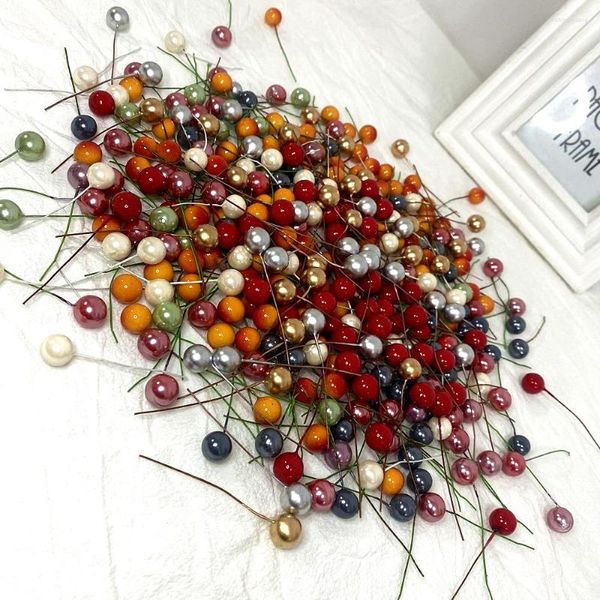 Flores decorativas 50 piezas mini bayas de plástico fruta falsa pequeña perla artificial flor estambres cereza boda DIY caja de regalo decorada Navidad