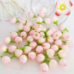 Fleurs décoratives 50pcs Small Bud Rose Bud Artificial Flower Heads Bouquet Mouri de mariage Retro Fake Party Decoration Wreath Decoration