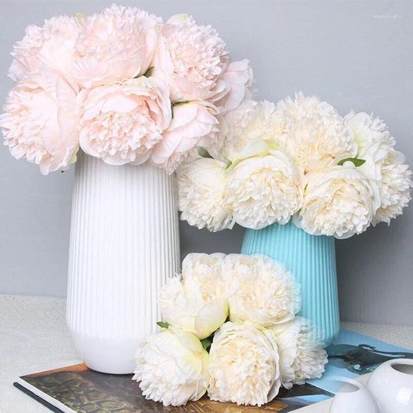 Flores Decorativas 5 Piezas 30 cm Simulación Rosa Rosa Flor de Seda Blanca Ramo de peonías Adornos de Escritorio para el hogar Decoraciones para Fiestas de Bodas de cumpleaños