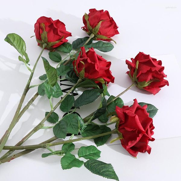 Fleurs décoratives 5pc Hydratant Curl Real Touch Rose Fleur Artificielle Décoration De La Maison Accessoires Mariage Tenant La Soie Guirlande Flore