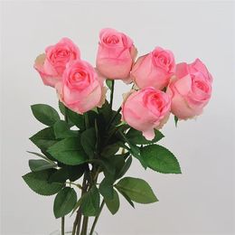 Decoratieve bloemen 5 -st. Realistische hydraterende rozen Bulgaarse kunstmatige echte touch Brial Bouquet Wedding Decor Home Living Room Bloem
