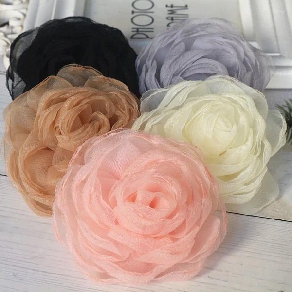 Flores decorativas 5 uds 9CM gasa hecha a mano tela de Organza cabeza Artificial vestido de boda decoración accesorios para el hogar DIY flor falsa