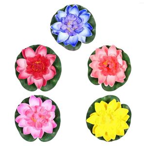 Flores decorativas 5 piezas Flor flotante artificial con almohadilla de agua realista Ornanment Perfecto para decoración de estanques Decoración de jardinería