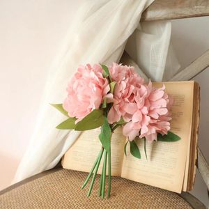 Fleurs décoratives 5pcs / bouque Hortensia Silk Peony Fleur artificielle 27cm de qualité de qualité Fausse plante pour le mariage de la patron Table El Table