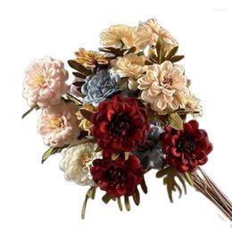 Fleurs décoratives 5Pcs Faux Longue Tige Automne Renoncule (3 Têtes / Pièce) 25 "Longueur Simulation Pivoine Pour Mariage Maison Artificielle