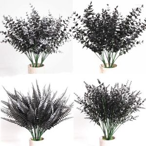 Fleurs décoratives 5 pièces Halloween plante artificielle noire Eucalyptus feuille persane en plastique fausse décoration florale de jardin de fête