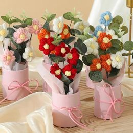 Fleurs décoratives 5pcs Bouquet en peluche tricotée à main