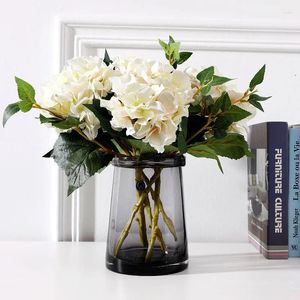 Fleurs décoratives 5pcs / lot Hydrangea Bride Bouquet Artificiel For White Wedding Party Flores Artificialles Silk Home Decoration