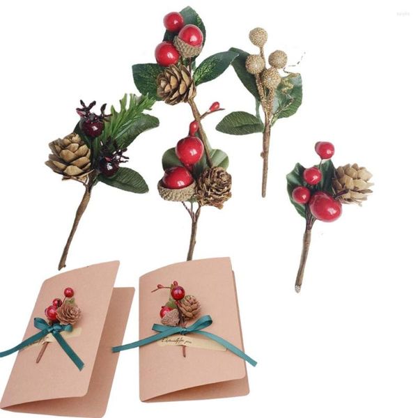 Fleurs décoratives 5 PCS Mini Artificielle Pomme De Pin Rouge Berry Mariage DIY Cadeau Boîte Décor Carte De Voeux Accessoires Fleur Houx Branche