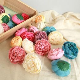 Fleurs décoratives 5pcs Peony Head Artificial Christmas Couronne de Noël Décoration de mariage DIY Scrapbook Bride Accessory Silk Rose Wholesale