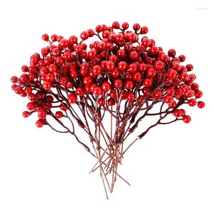 Fleurs décoratives 5pcs Berries de Noël rouges Stamis de baies de houx artificielles Ornements de couronne de bricolage