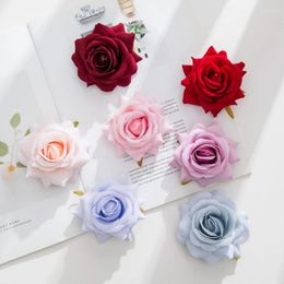 Fleurs décoratives 5 pièces têtes de roses en soie décorations de noël de mariage pour la maison mur artificiel Scrapbooking couture fausses plantes