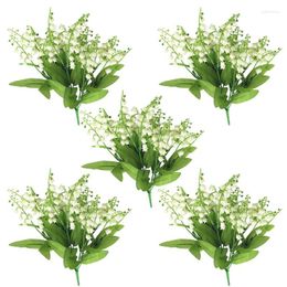 Flores decorativas 5 UNIDS Blanco Artificial Lirio de los Valles Regalo de Flores Ramo Falso de Seda para la Decoración del Banquete de Boda de la Oficina en Casa Flore