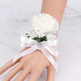 Decoratieve bloemen 5Pieces/tas handgemaakt bruiloftsfeest Prom Bruidaal moeder bruidsmeisje hand polsbloem witte zijde rozenarmband vrouwen corsage