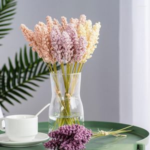 Fleurs décoratives 6 Pcs / Bundle Fleur Artificielle PE Lavande En Gros Plante Décoration Murale Bouquet Matériel Manuel Bricolage Vases Pour La Maison