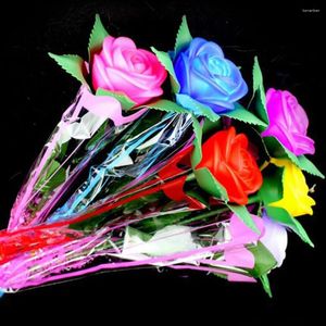 Decoratieve bloemen 6 pc's romantische kaarsen kleurrijke lichte roos -led -lichtverlichting Valentijnsdag geschenken