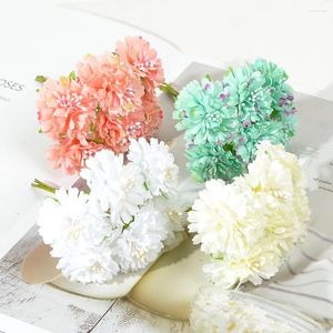 Decoratieve bloemen 60 -st/Lot zijde chrysanthemum kunstmatige bloemboeket voor trouwhuisdecoratie mariage flores accessoires roos