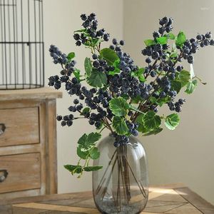 Fleurs décoratives 62 cm branche de baies artificielles Bouquet guirlande accessoires tiges de baies bleues fausses plantes pour la décoration de noël à la maison