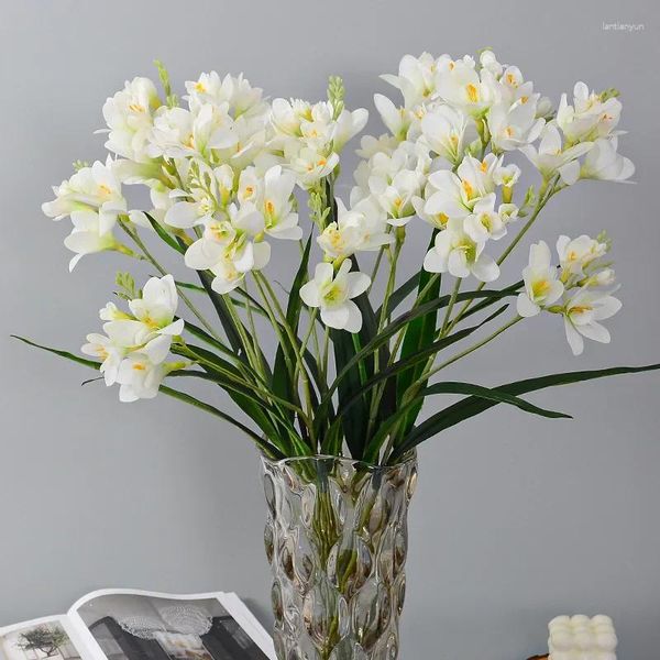 Flores decorativas 64 cm Cymbidium hybridum Orchid Silk Decoración artificial Decoración de habitaciones Flores Artificiales Inicio