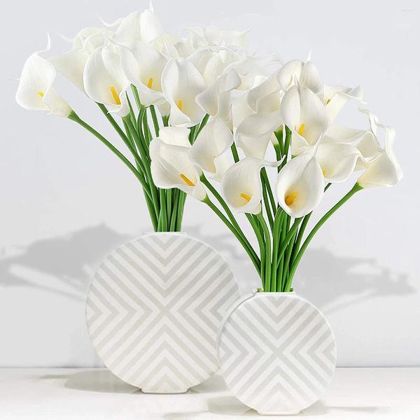 Fleurs décoratives 6pcs Artificiel blanc calla lily mariage Décoration nuptiale Holding Flower Bouquet Centorpiece Tbale Vase Home Decor Chic