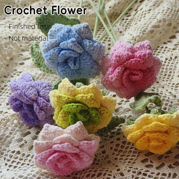 Fleurs décoratives 6pcs Croched Flower Wedding Home Decoration Hand Tricoting Artificial Artificial Craft Rose pour la Saint-Valentin Crochet Bouquet