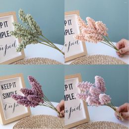Fleurs décoratives 6 pièces/paquet vanille artificielle Mini mousse Berry Spike Bouquet pour la maison plante décoration murale tas de céréales