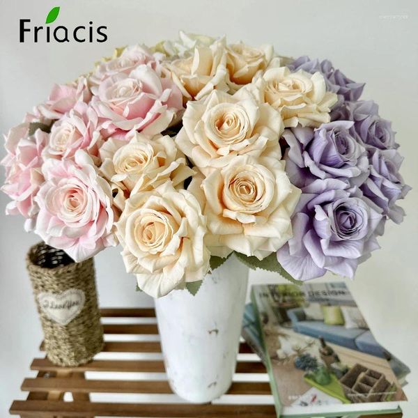 Fleurs décoratives 7 têtes Rose Silk Artificiel Flower Bride Bouquet Wedding Floral Arrangement Matériaux Tableau de table Home Vase Decor Party