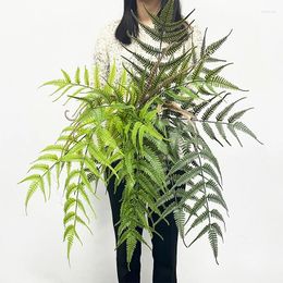 Fleurs décoratives 70 cm Grand faisceau de fougères artificielles PVC FaUres plantes vertes Persian Palmier suspendu Palm Palm For Home Indoor Outdoor