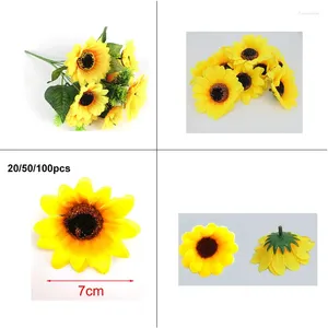 Decoratieve bloemen 7cm Mini Silk Sunflower Artificial Head for Wedding Party Home Decoration Diy Wrans Scrapbooking Fake M20